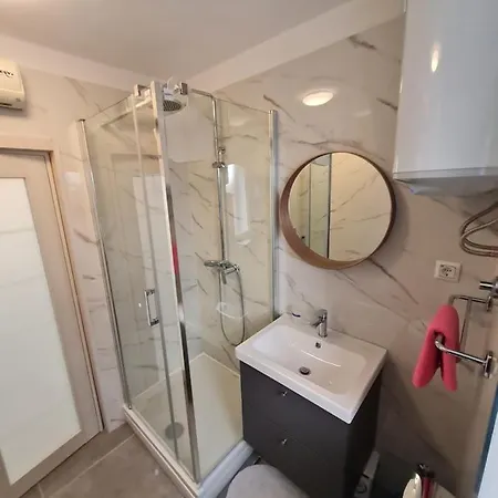 Apartment Lana *
