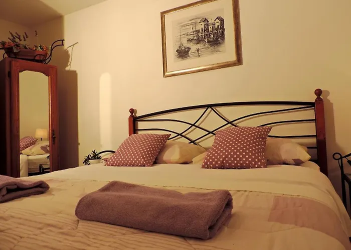 Lana شقة سبليت