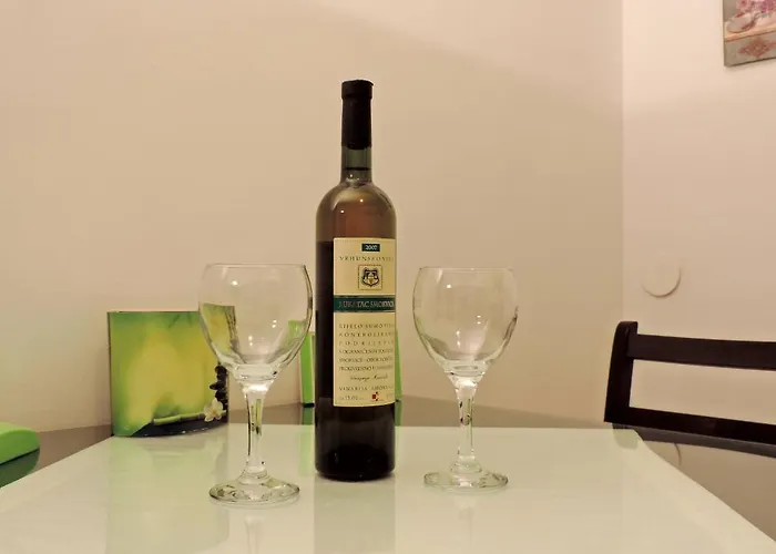 Lana Apartman *